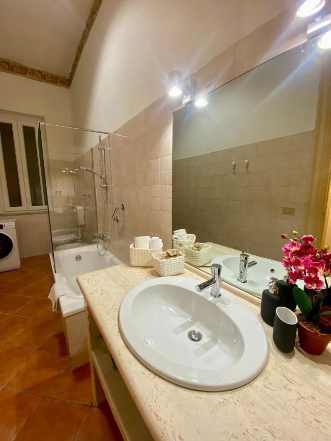 Urban Poet Retreat - Casa Di Vincenzo E Andrea 2 Appartement Palermo Buitenkant foto